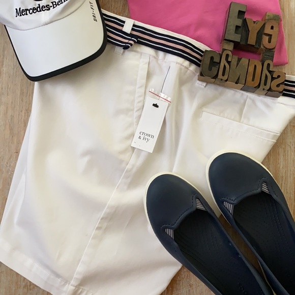 🆕CROWN & IVY Women’s White Twill Bermuda Shorts - Picture 2 of 10